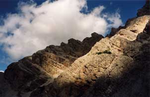 1Vogel-Fels-Wolk-200