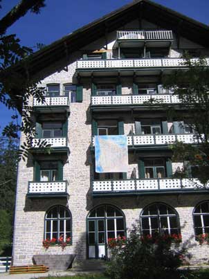 3Uli_Hotel302