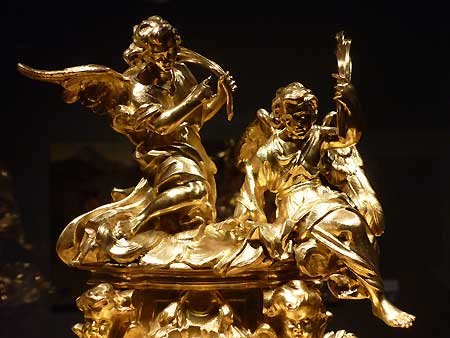 08Golden_Engel450